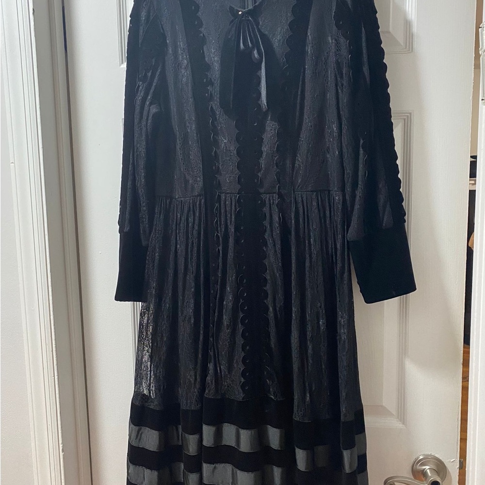 Black V-Neck Long Sleeve Sundress